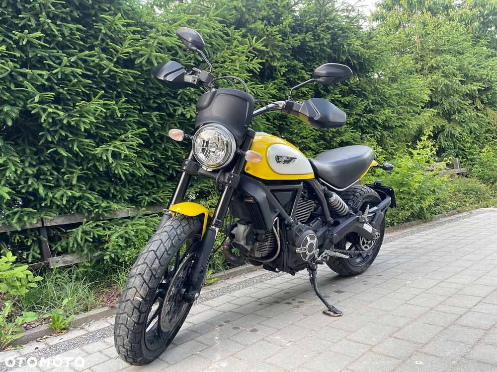 Ducati Scrambler - 1