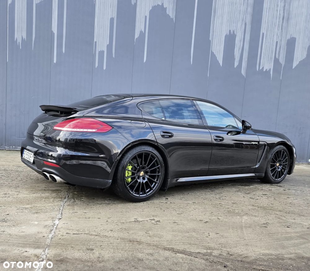 Porsche Panamera S - 3