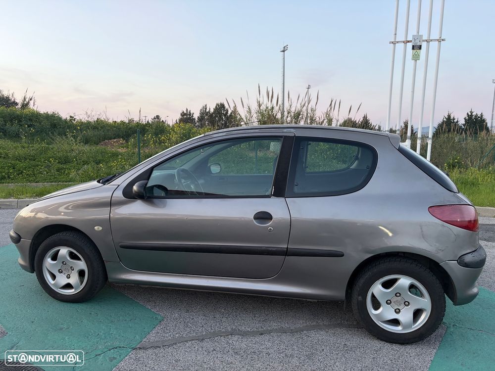 Peugeot 206 1.1 Color Line - 2