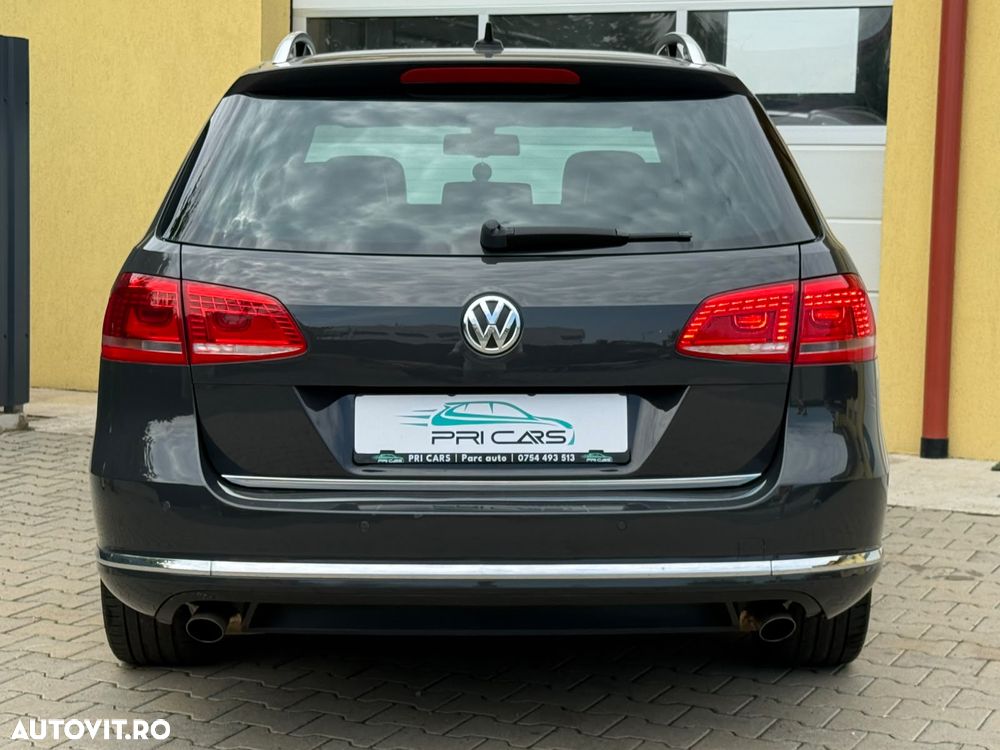 Volkswagen Passat 2.0 TDI 4Motion DSG BlueMotion Tech Highline - 10