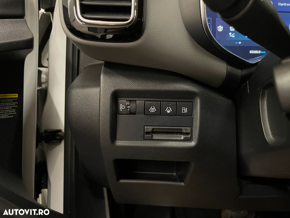 Citroën C5 Aircross 1.6 Hybrid FWD 225 EAT8 Shine - 29