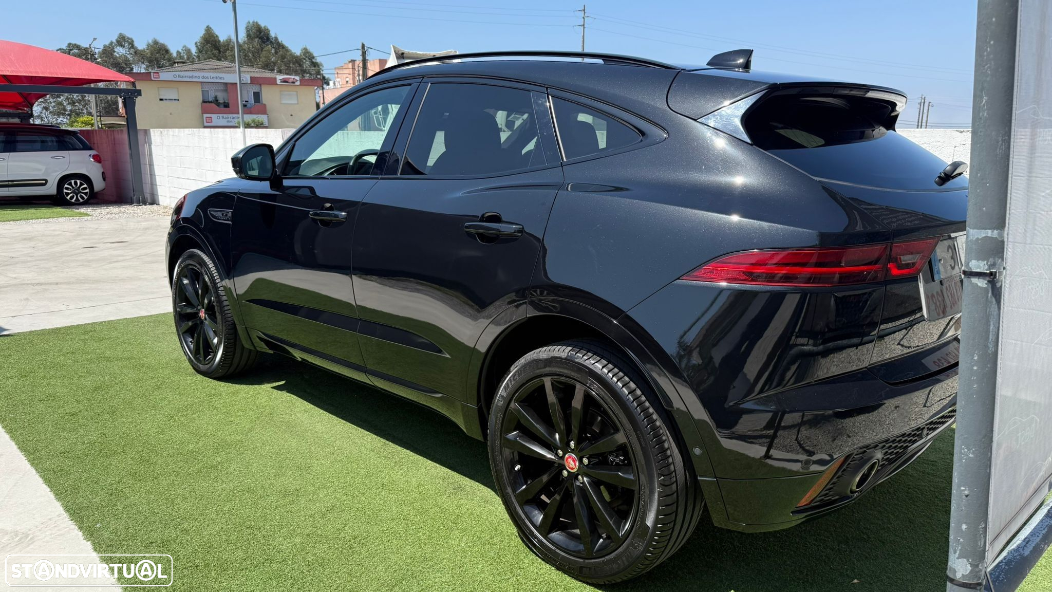 Jaguar E-Pace 2.0 i4D R-Dynamic AWD Aut. - 12
