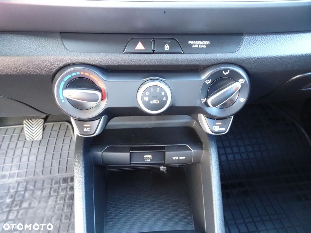 Kia Stonic 1.0 T-GDI M - 37