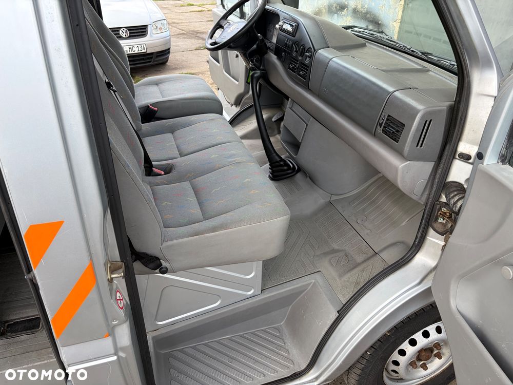 Volkswagen LT 2DM252/W83 - 28