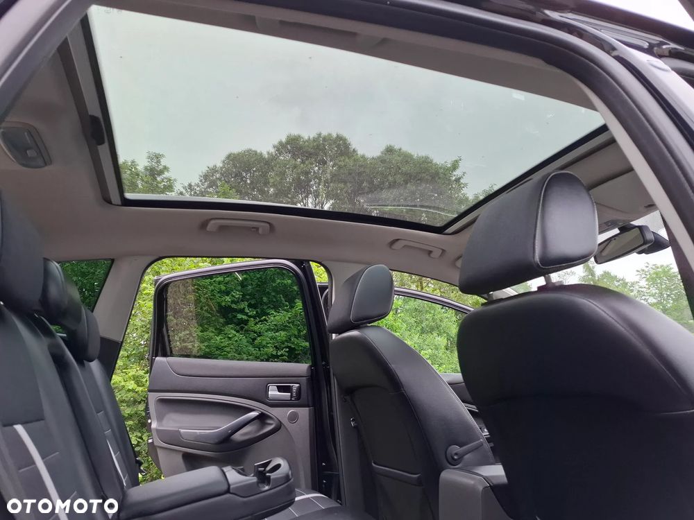 Ford Kuga 2.0 TDCi 4x4 Titanium - 21