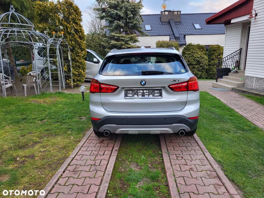 BMW X1 xDrive20d Advantage - 5