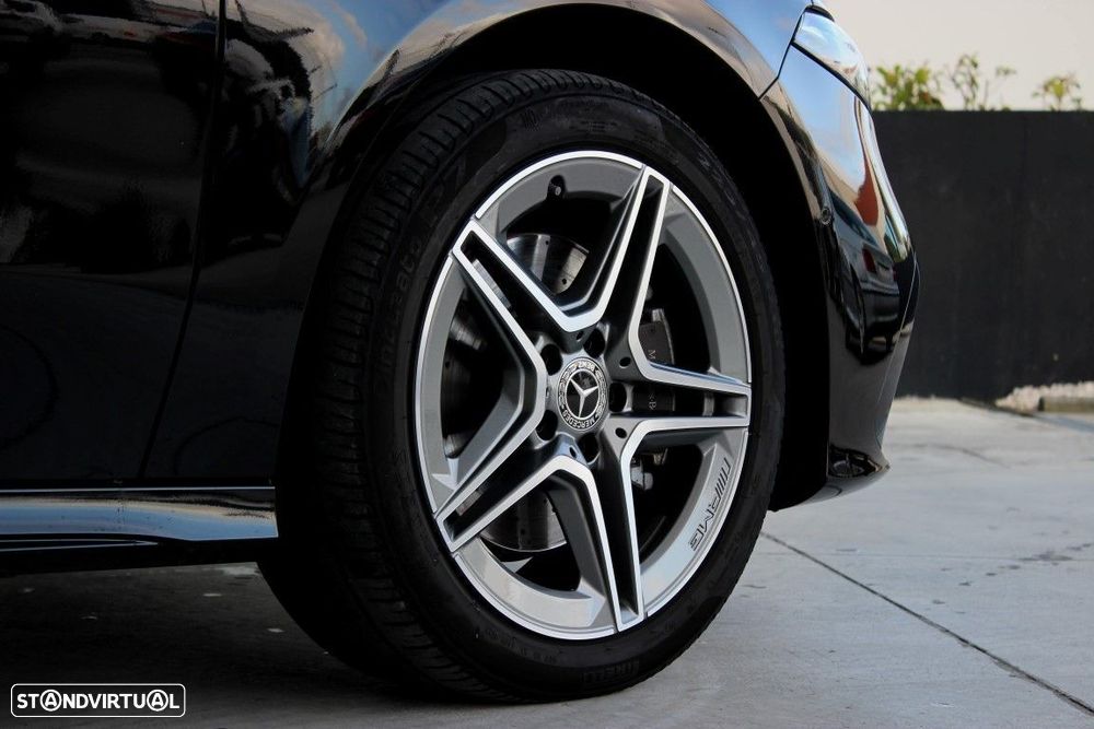 Mercedes-Benz A 250 e AMG Line - 37