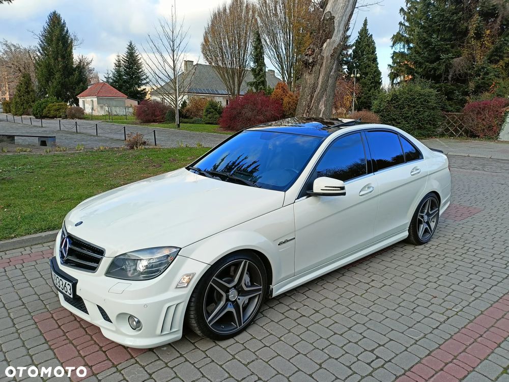 Mercedes-Benz Klasa C 63 AMG 7G-TRONIC SPORT EDITION - 6