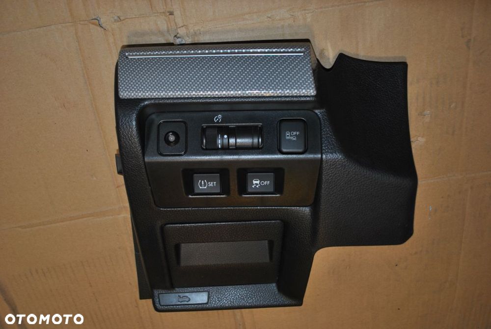 Panel przełączniki Subaru Levorg - 1