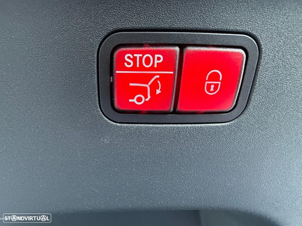 Mercedes-Benz AMG GT 53 4Matic+ - 34