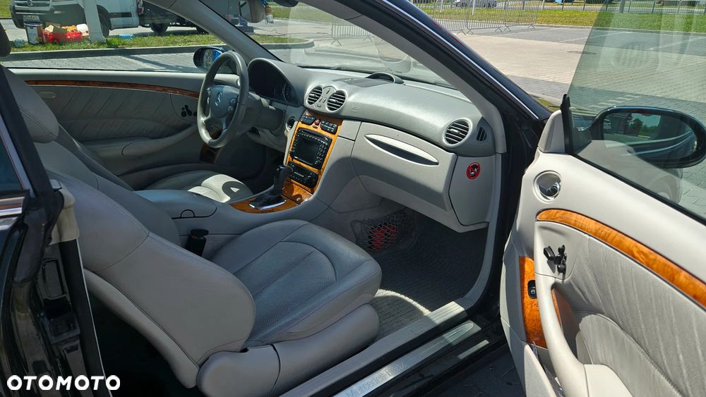 Mercedes-Benz CLK 500 Elegance - 10