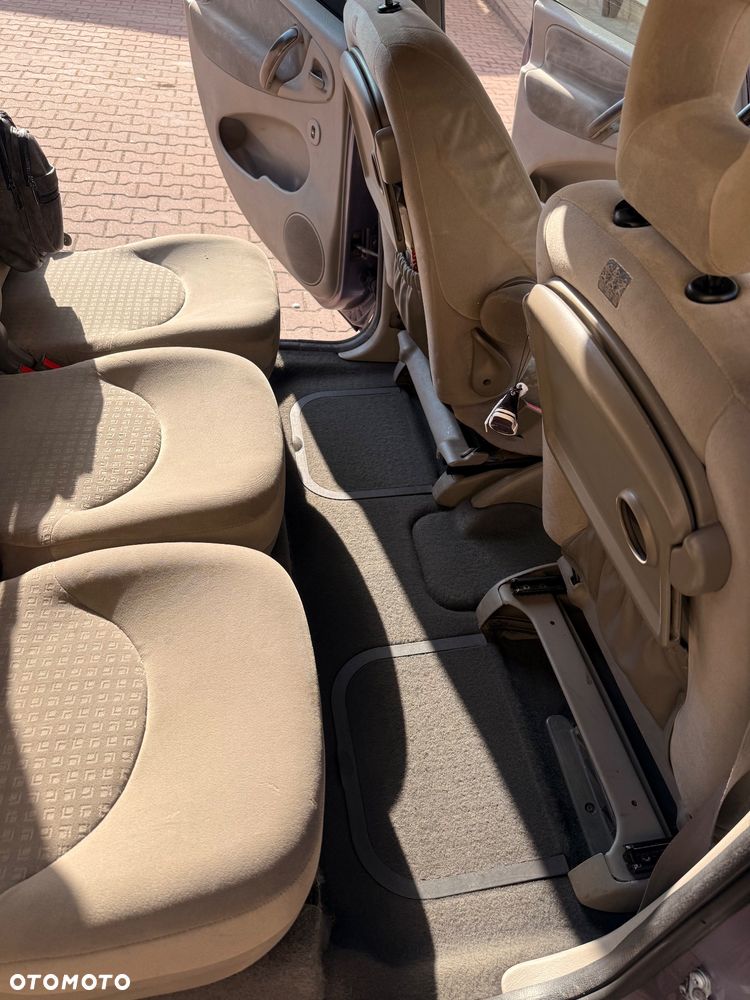 Citroën Xsara Picasso 1.8i 16V Exclusive - 11