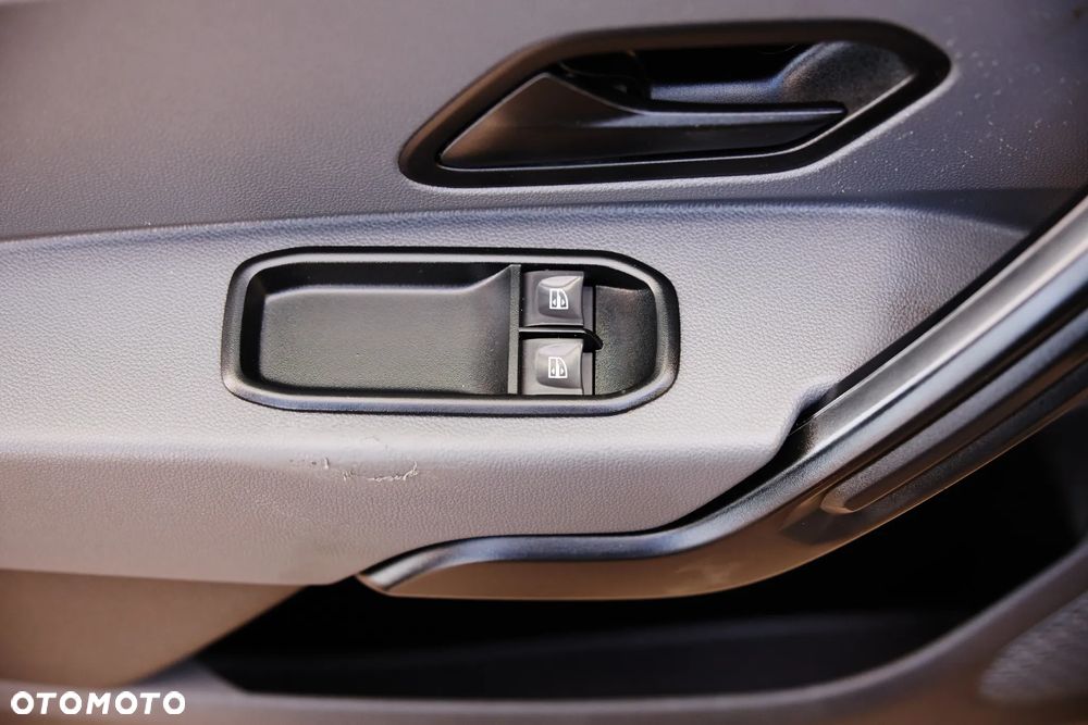 Dacia Duster 1.6 SCe Access - 18