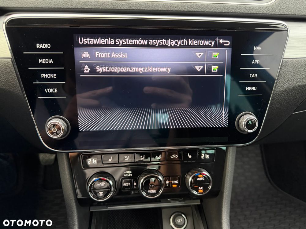 Skoda Superb 2.0 TDI SCR Ambition - 20