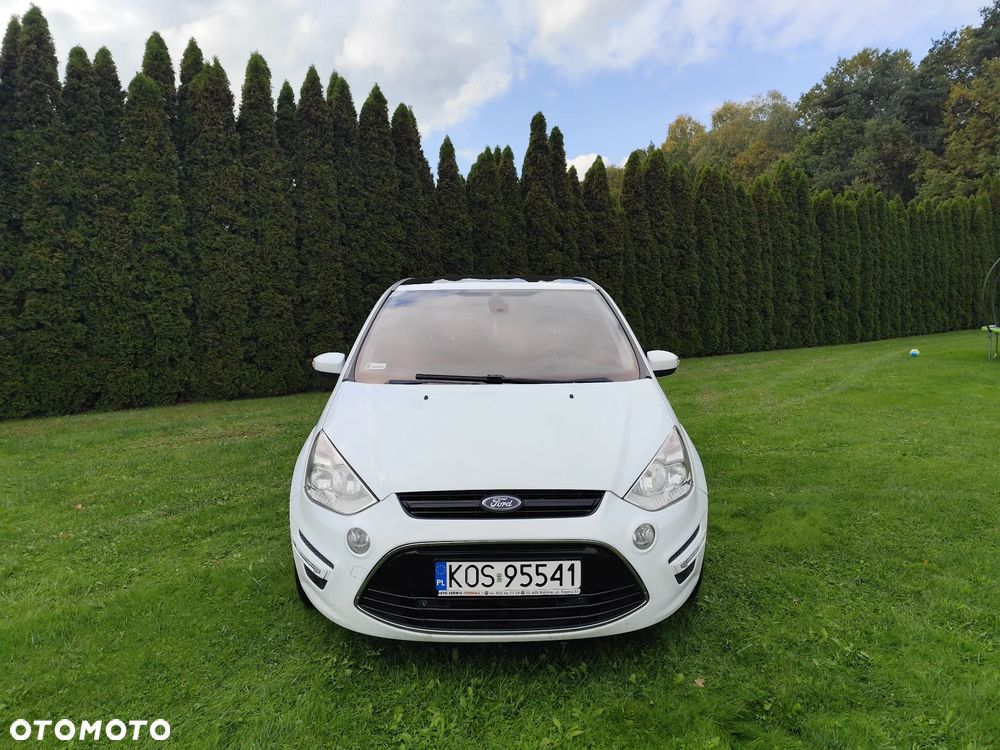 Ford S-Max - 13