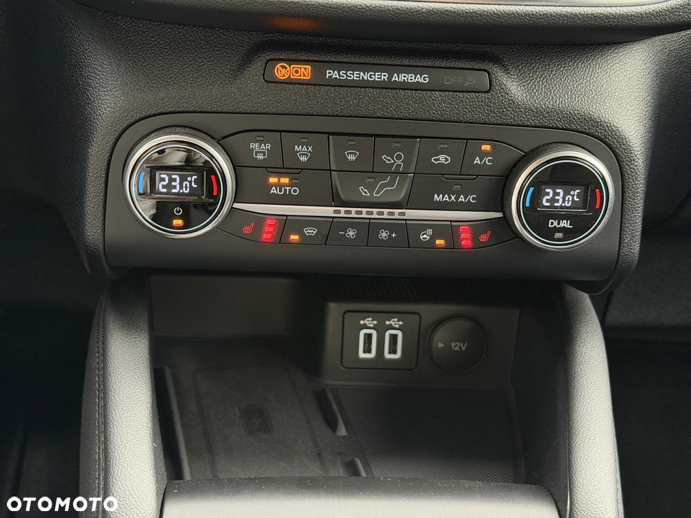 Ford Kuga 2.5 Duratec FHEV 4x4 TITANIUM X - 29