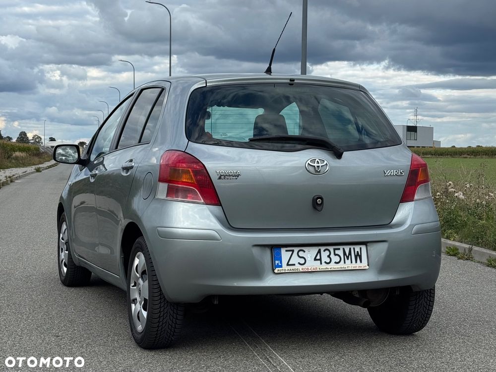 Toyota Yaris - 3