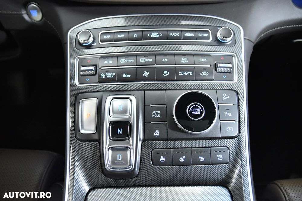 Hyundai Santa Fe - 18