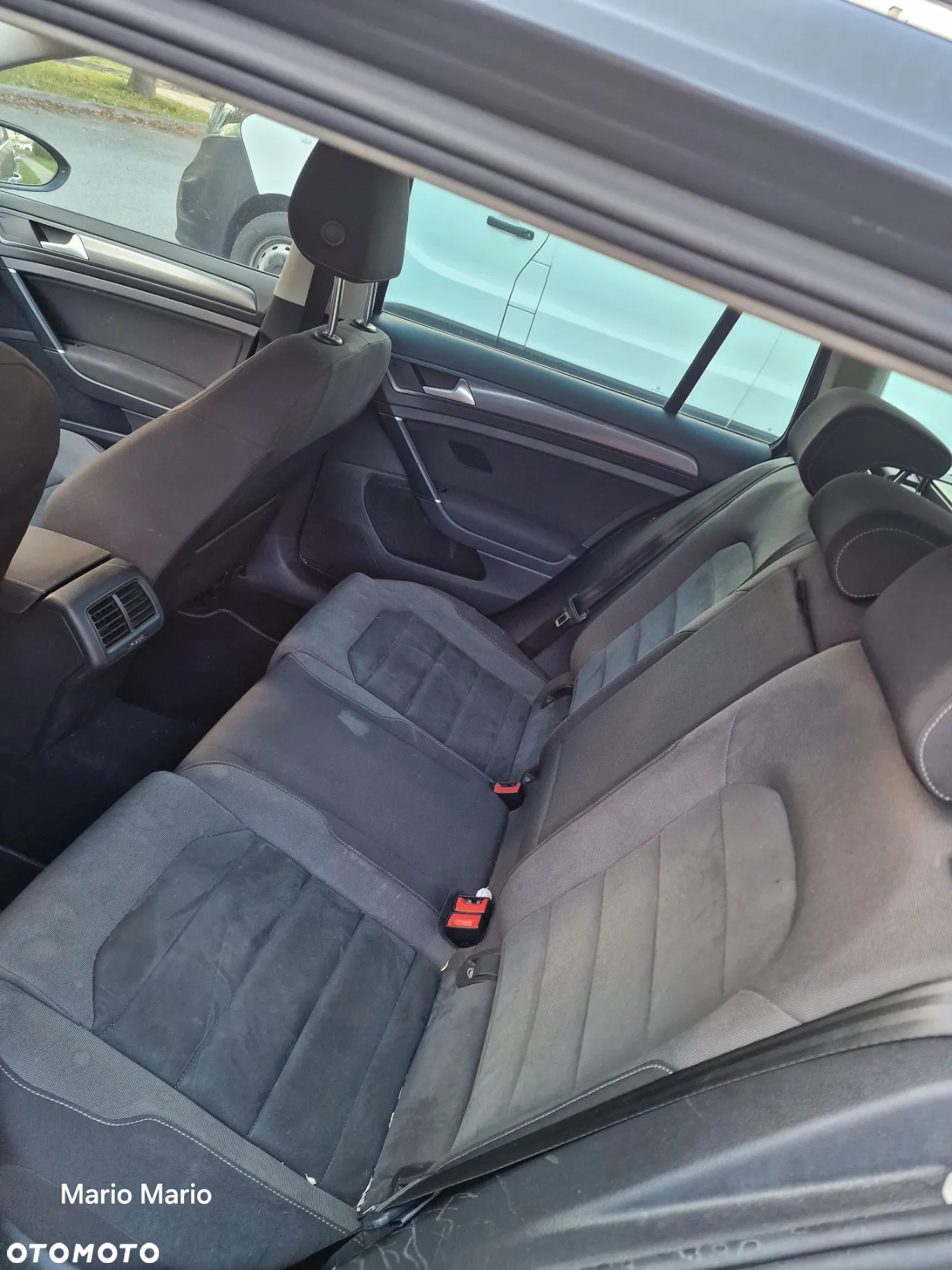 Volkswagen Golf 2.0 TDI BlueMotion Technology DSG Comfortline - 9