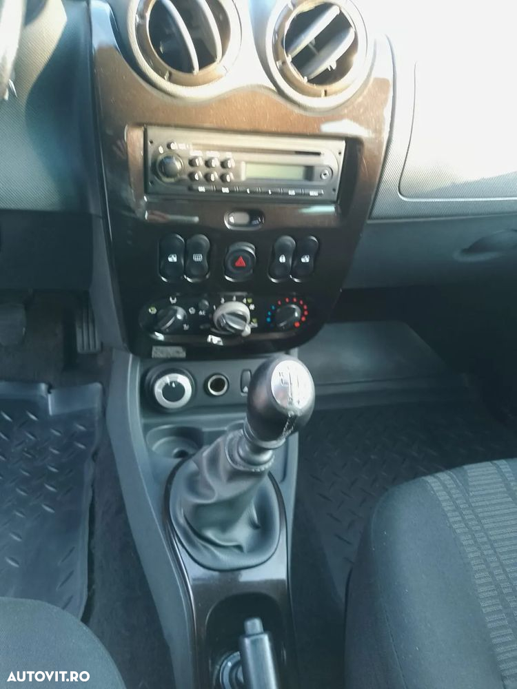 Dacia Duster 1.5 dCi 4x4 Laureate - 35