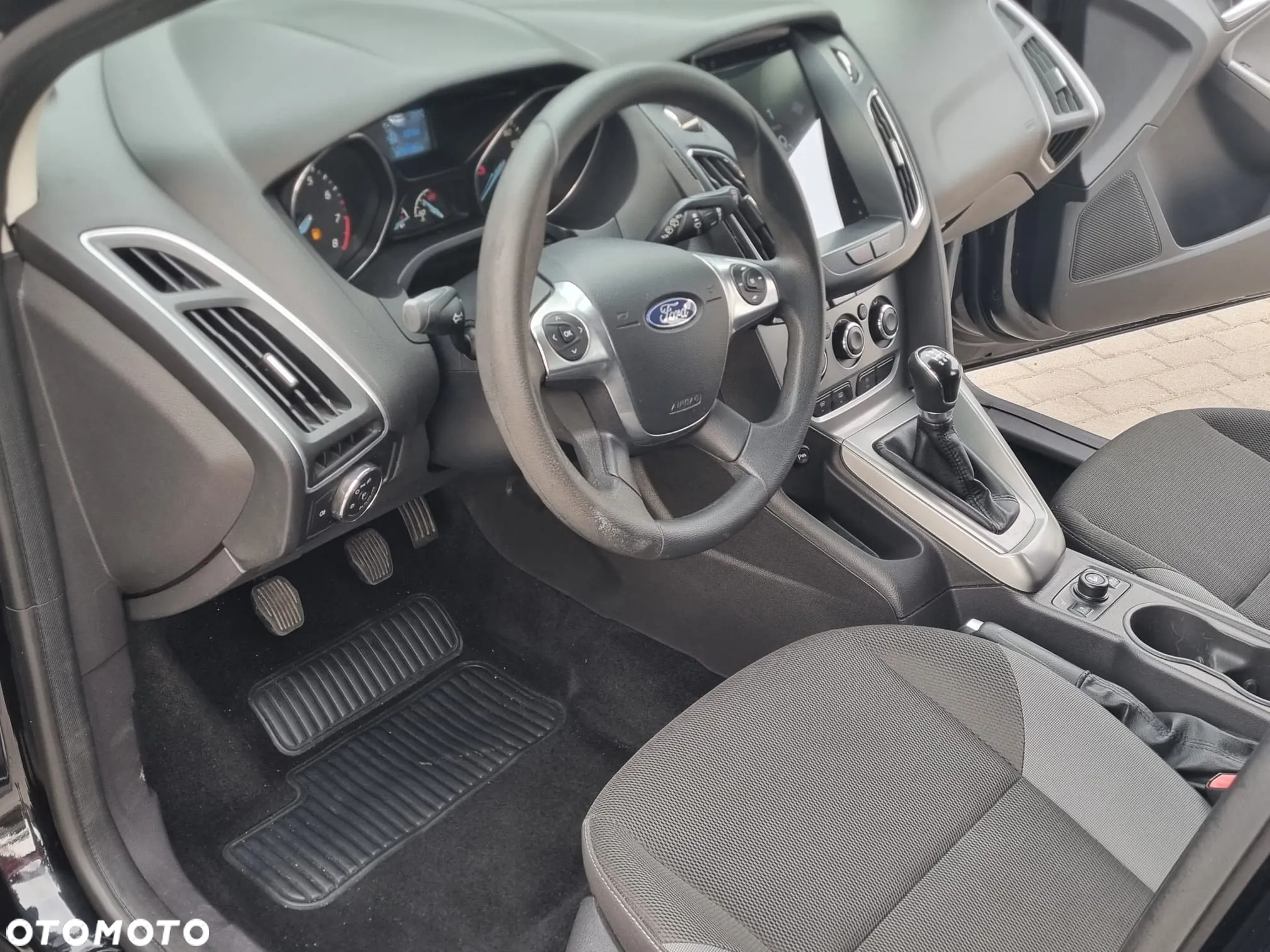 Ford Focus 1.0 EcoBoost Titanium - 8