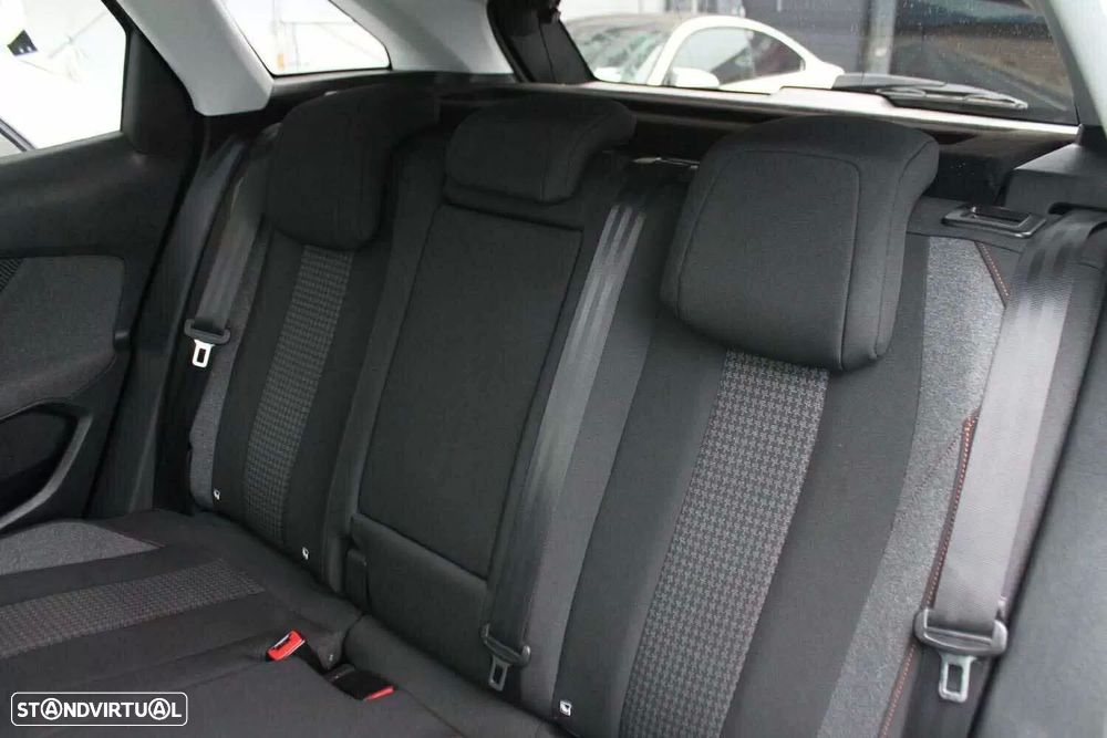 Peugeot 3008 1.6 BlueHDi Active - 24