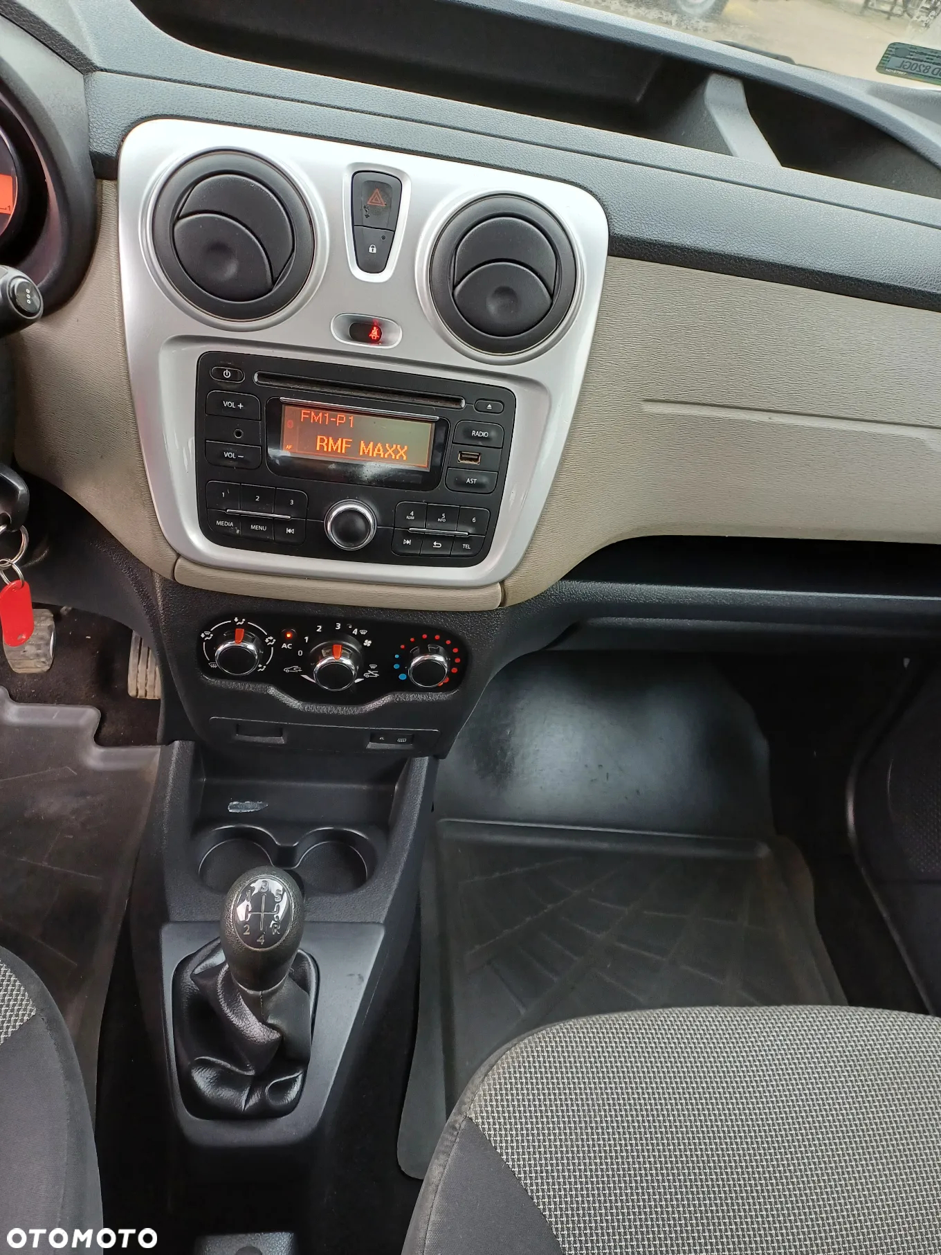 Dacia Dokker 1.6 Ambiance - 11