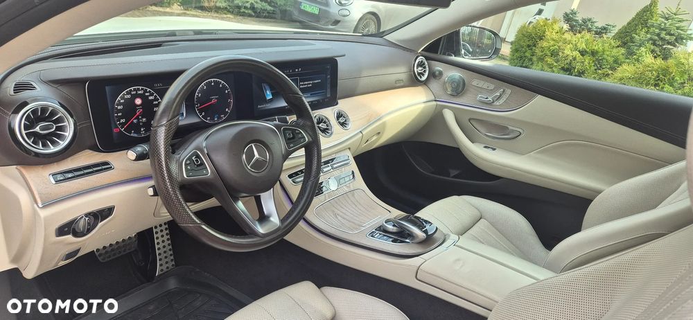 Mercedes-Benz Klasa E 400 4-Matic 9G-TRONIC - 8