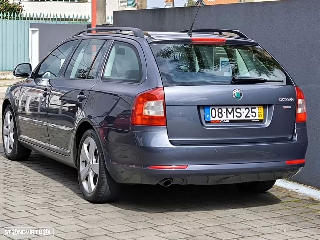 Skoda Octavia Break 1.6 TDi Sportline - 2