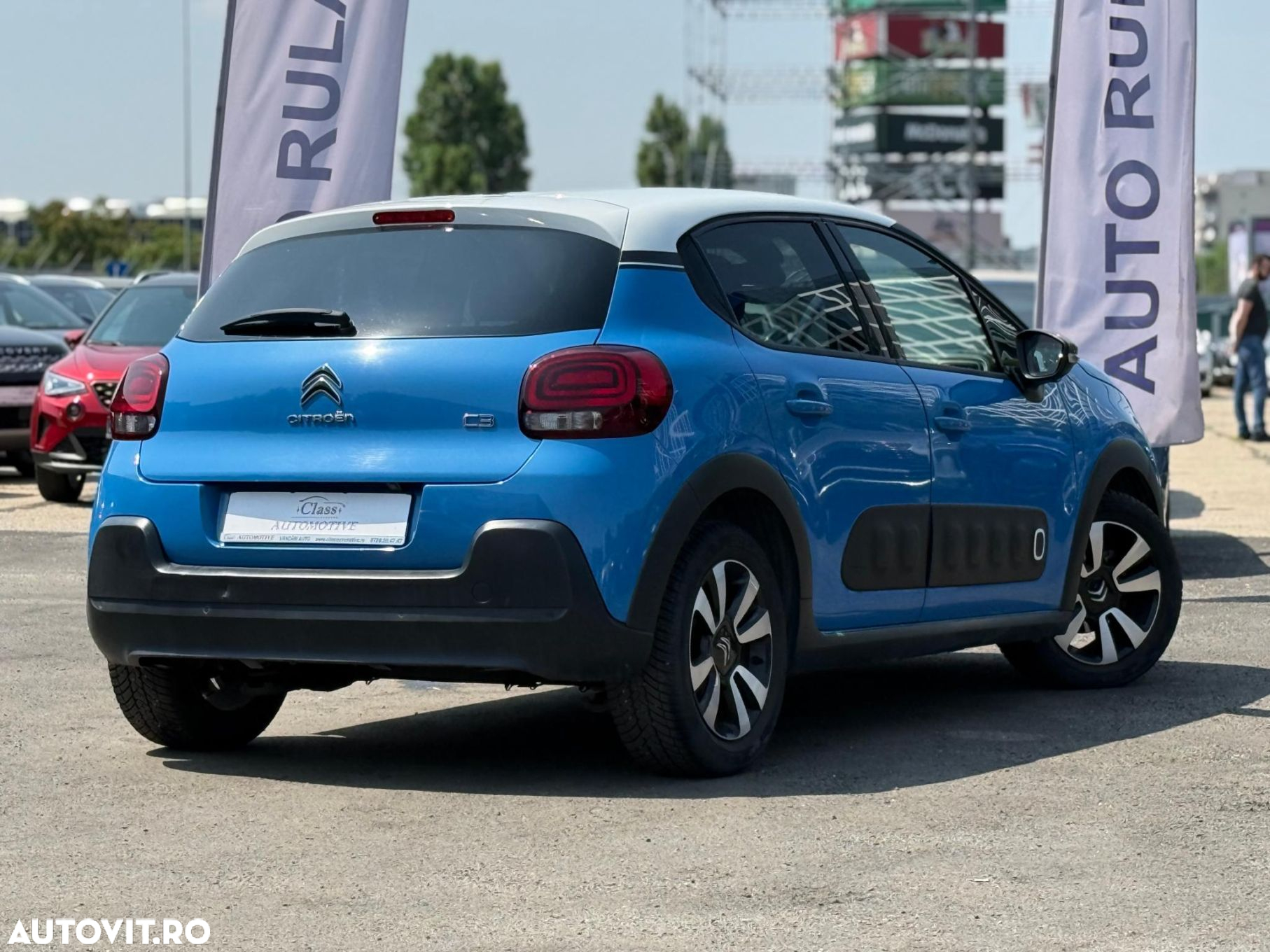 Citroën C3 1.2 PureTech S&S EAT6 Shine - 9