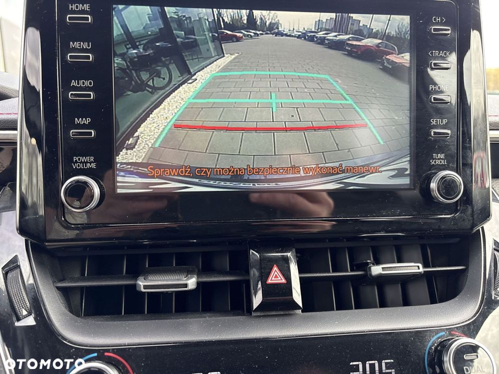 Toyota Corolla 2.0 Hybrid Executive - 22