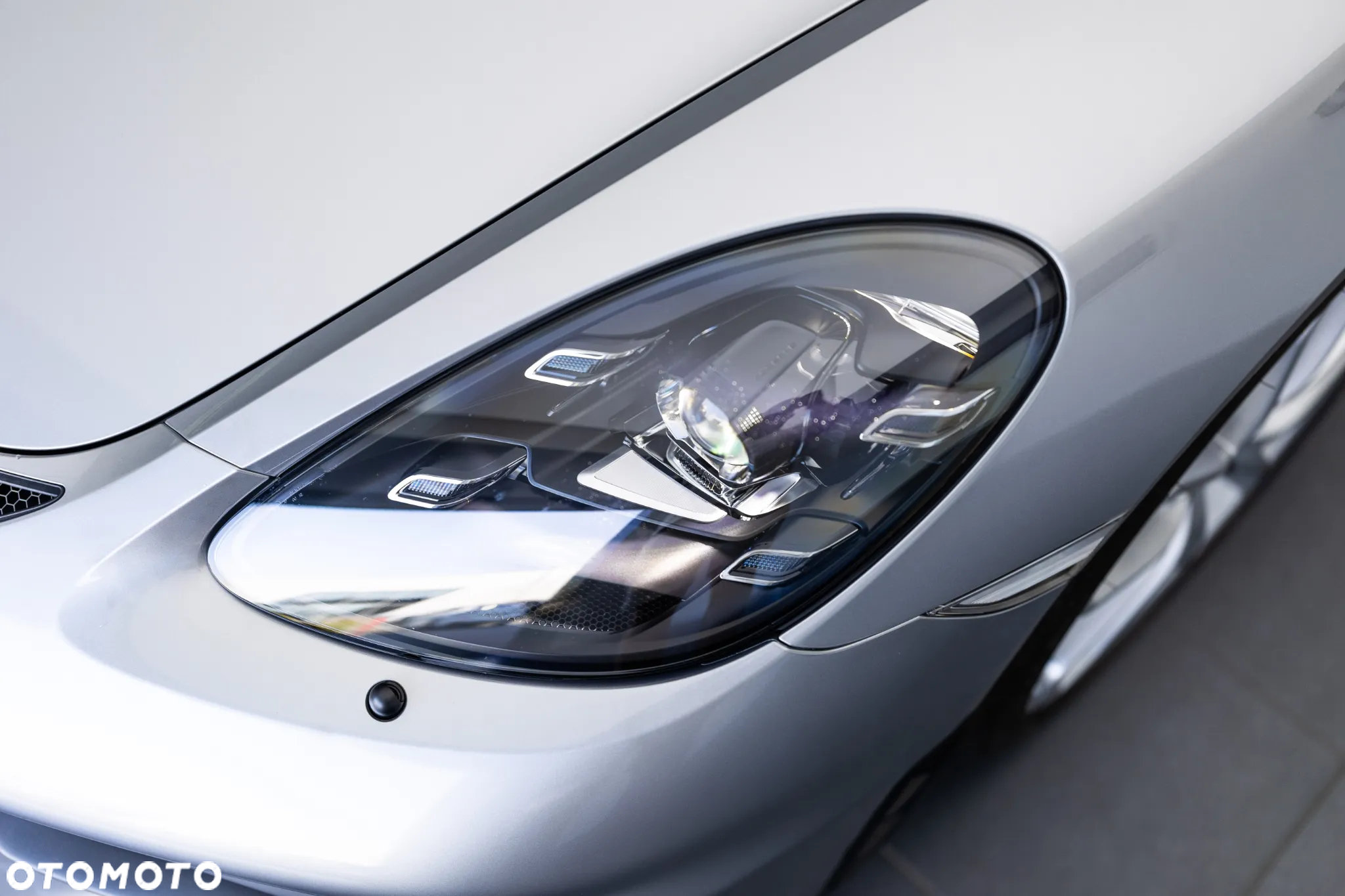 Porsche 718 Spyder - 26