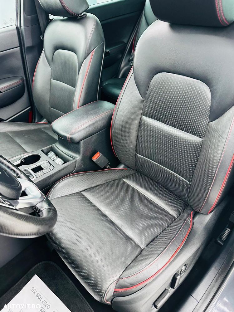 Kia Sportage 1.6 DSL MHEV 7DCT HP 4x2 GT Line - 16