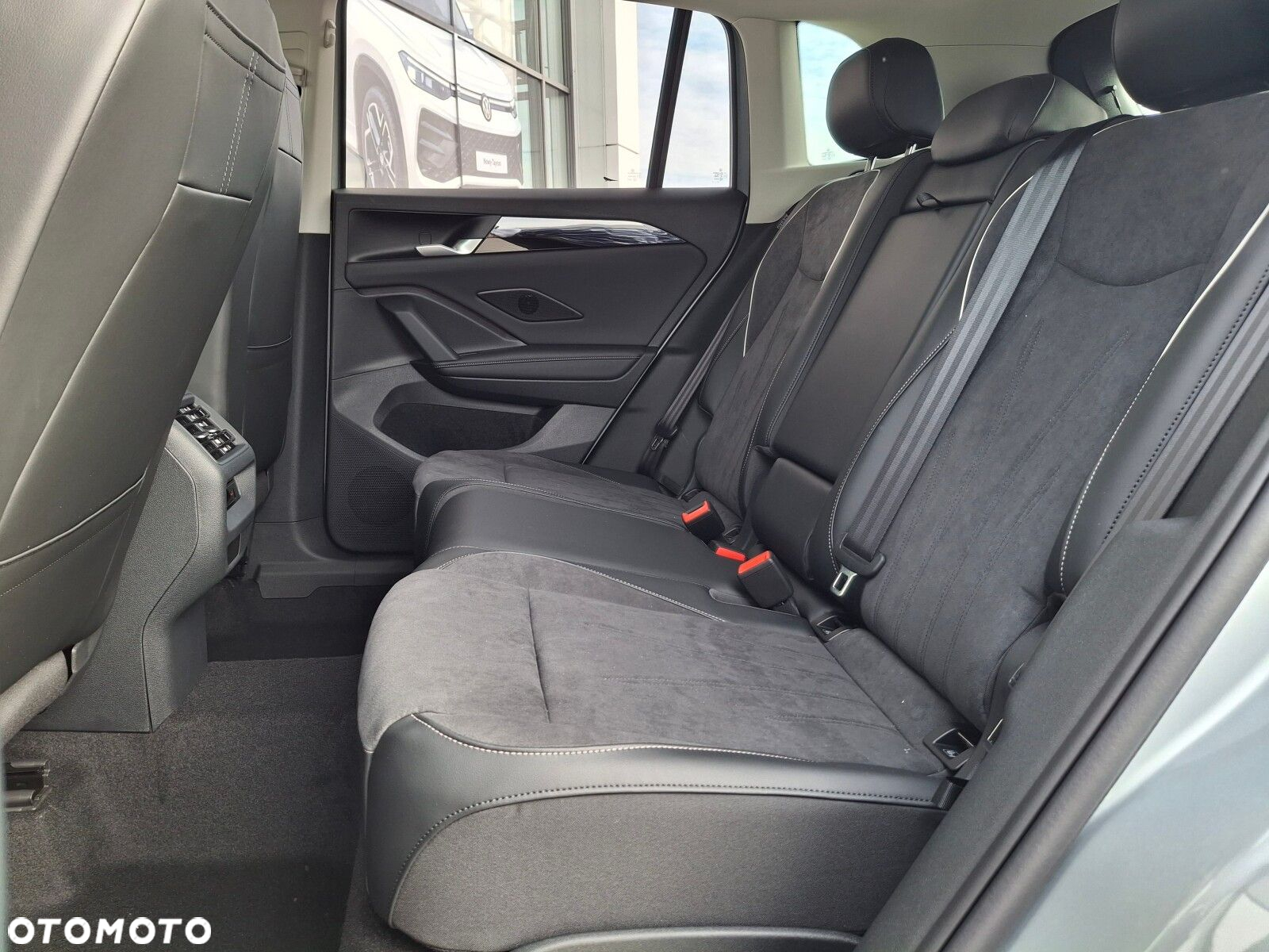 Volkswagen Tiguan 1.5 TSI EVO Elegance DSG - 23