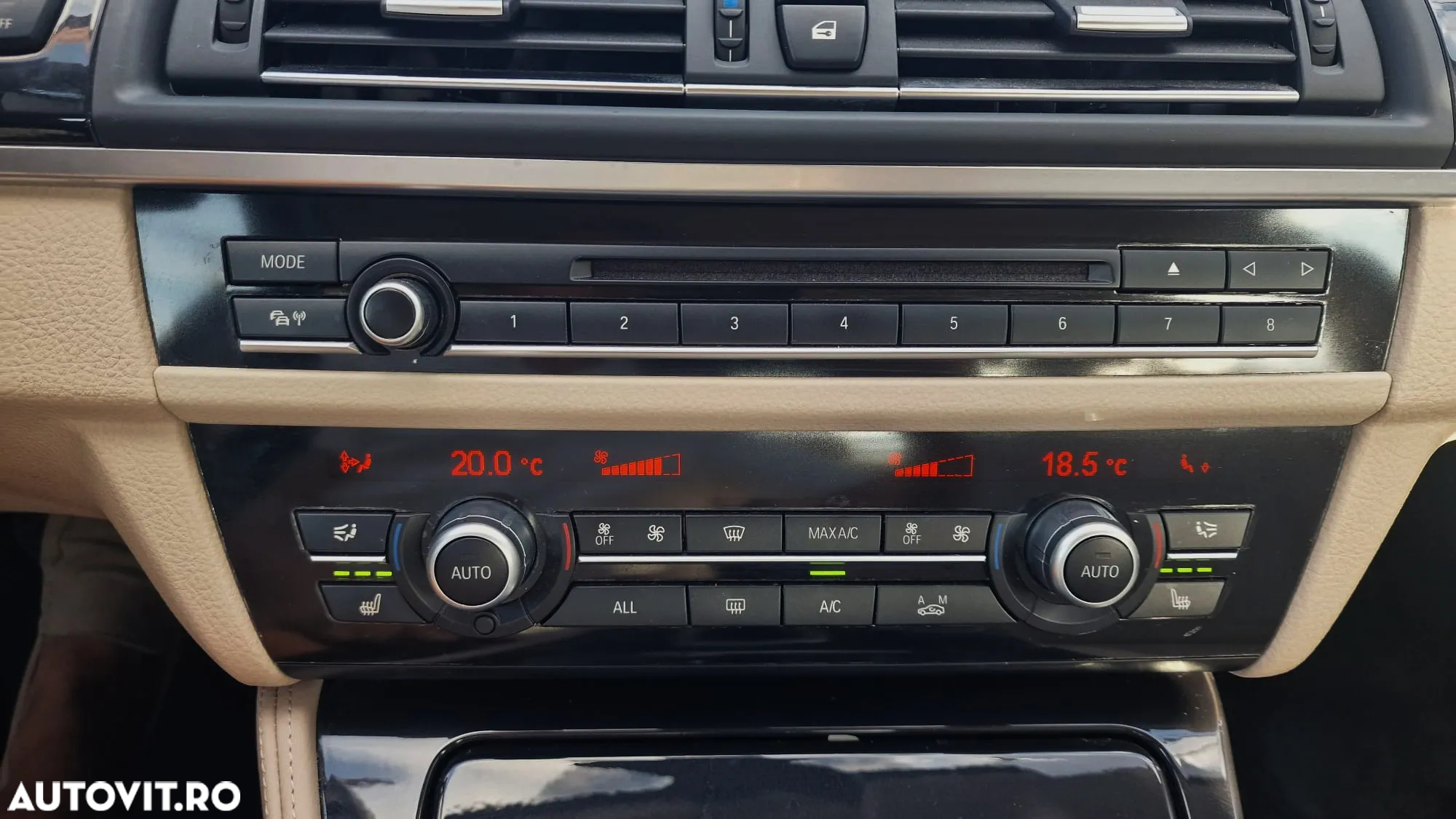 BMW Seria 5 520d - 25