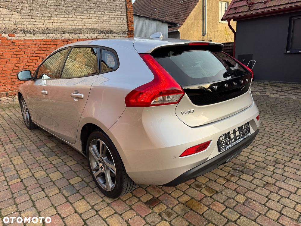 Volvo V40 D2 - 5