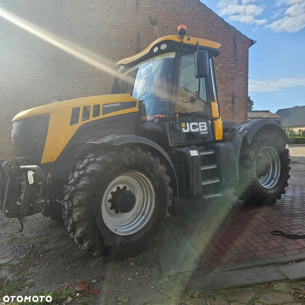 JCB FASTRAC 3230 - 6