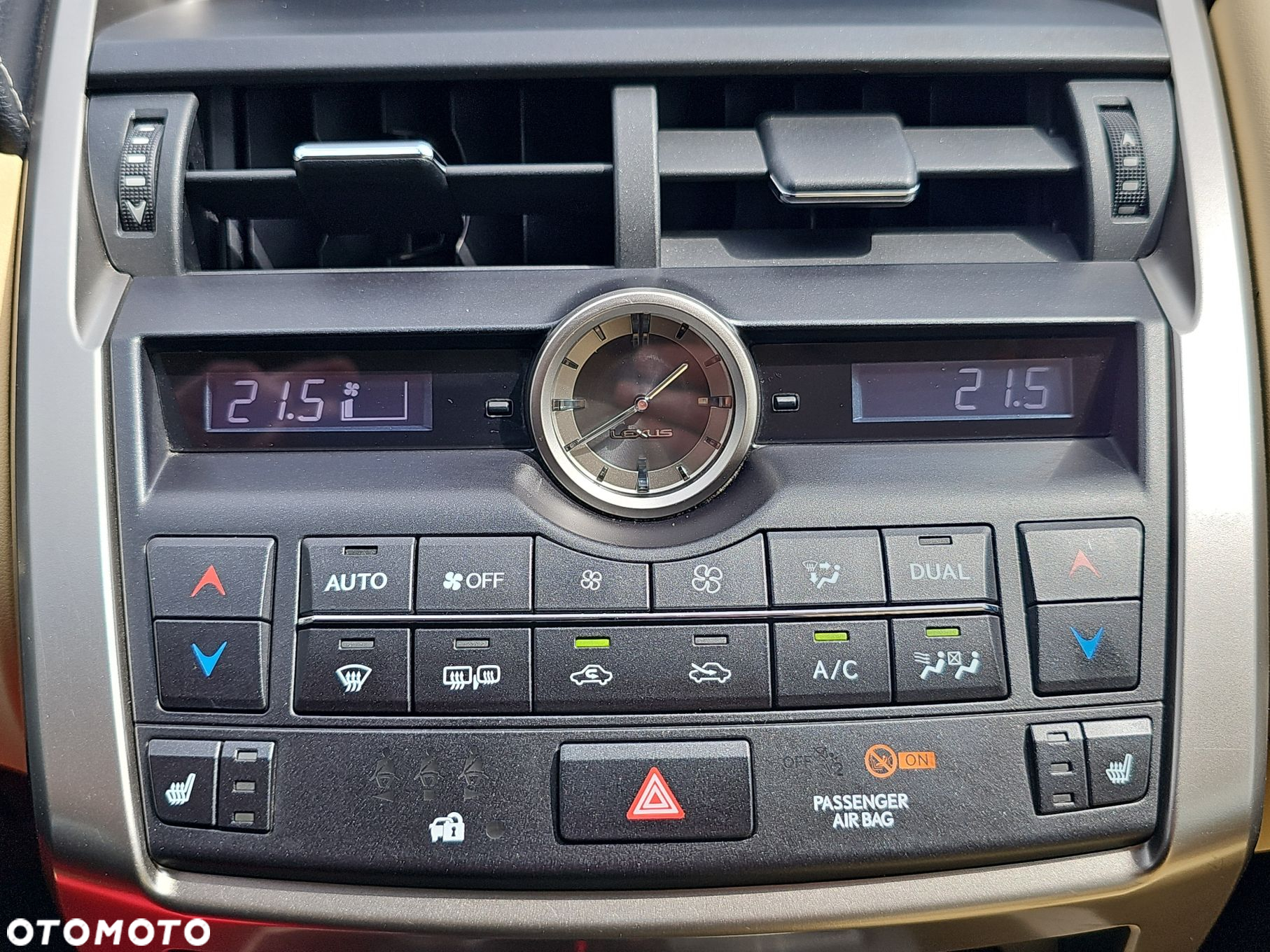 Lexus NX - 14