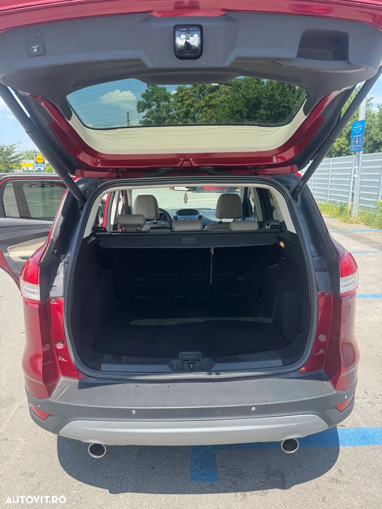 Ford Kuga 2.0 TDCi Powershift 4WD Titanium - 12