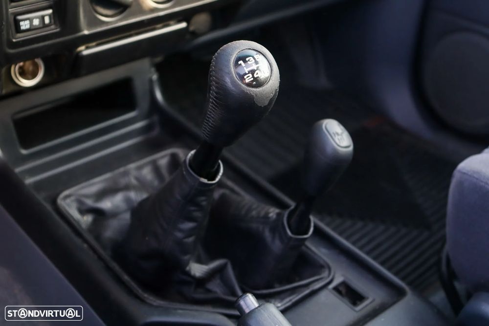 Toyota Land Cruiser - 23
