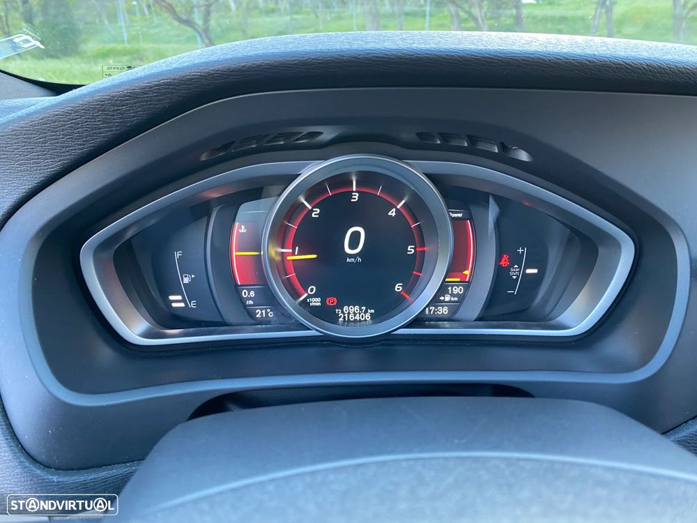 Volvo V40 1.6 D2 R-Design - 17