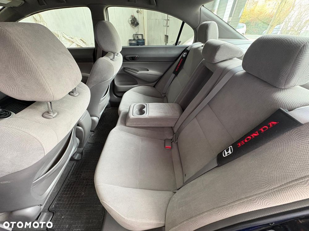 Honda Civic 1.8 Comfort - 14