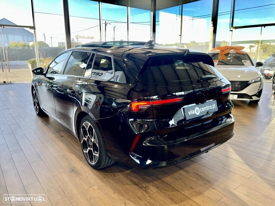 Opel Astra Sports Tourer 1.2 T GS Line - 4