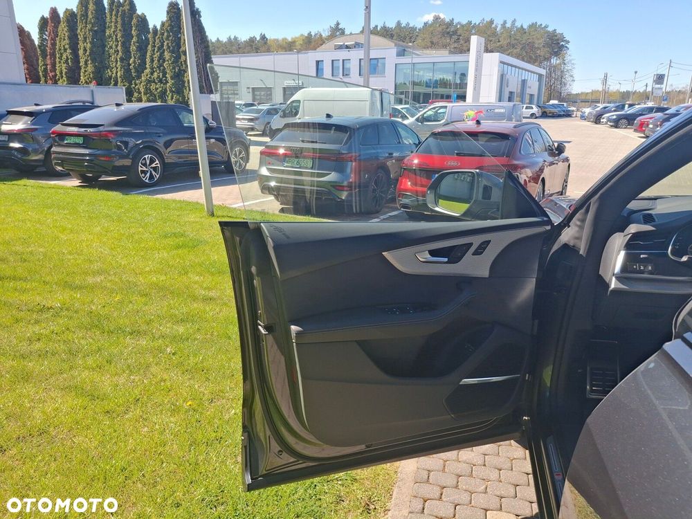 Audi Q8 - 24