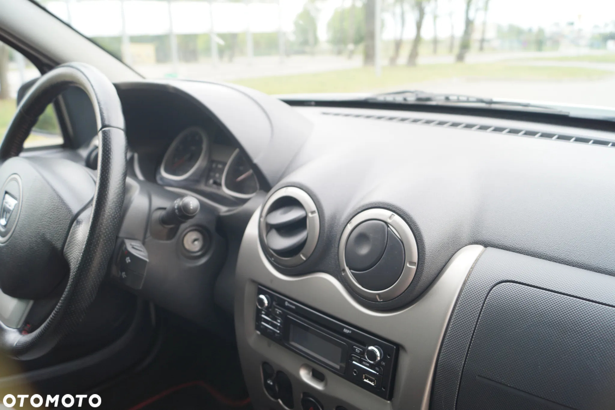 Dacia Duster 1.6 - 16