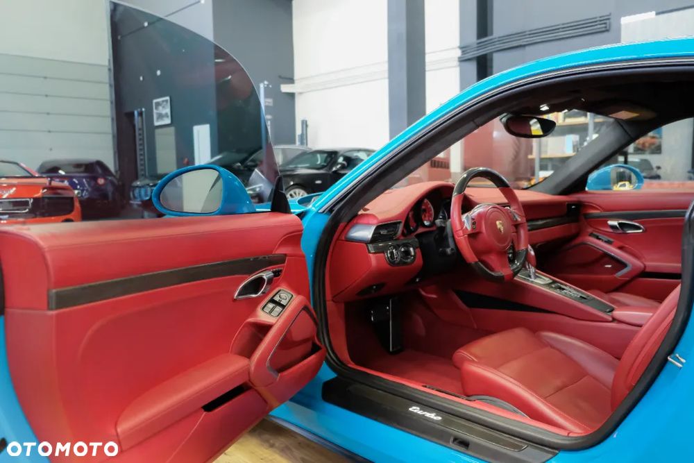 Porsche 911 Turbo S - 7