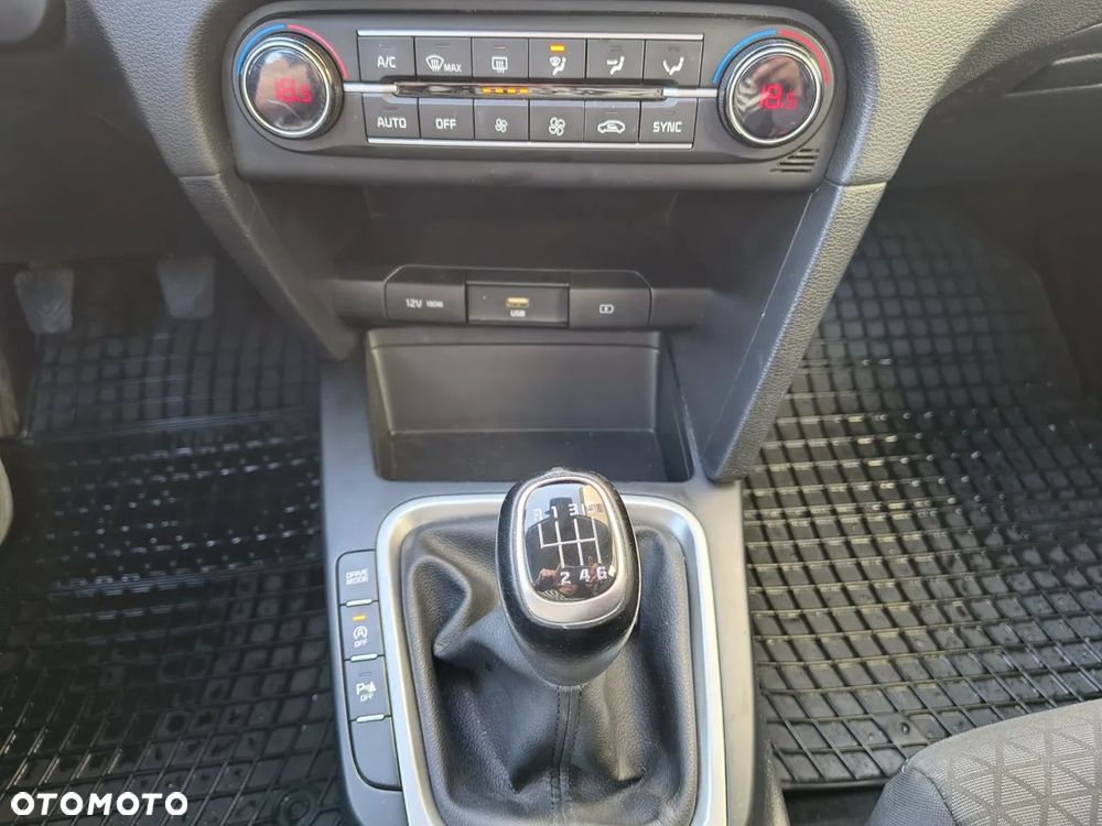 Kia Ceed - 19