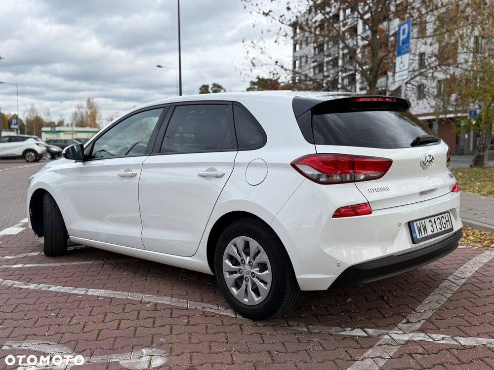 Hyundai i30 1.6 D Classic + - 5