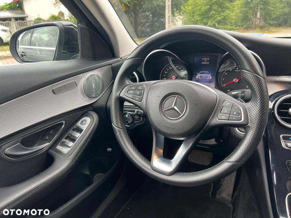 Mercedes-Benz Klasa C 250 7G-TRONIC - 31
