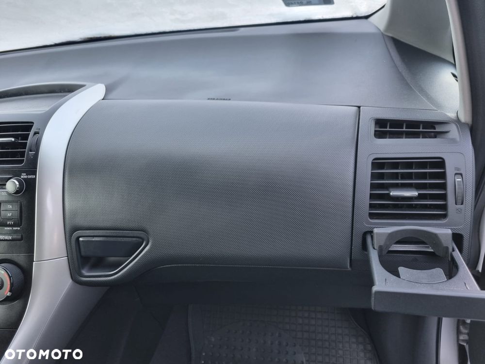 Toyota Auris 1.33 VVT-i Life Comfort - 11